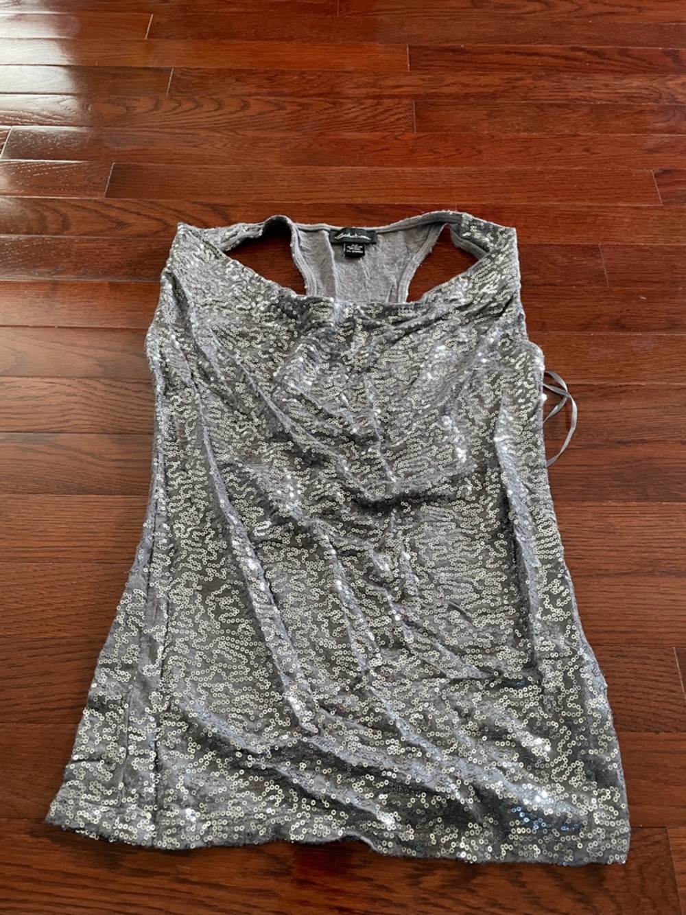 Women’s Silver Sequin Cowl Neck/Draped Neckline Sleeveless Top (size S) 🩶